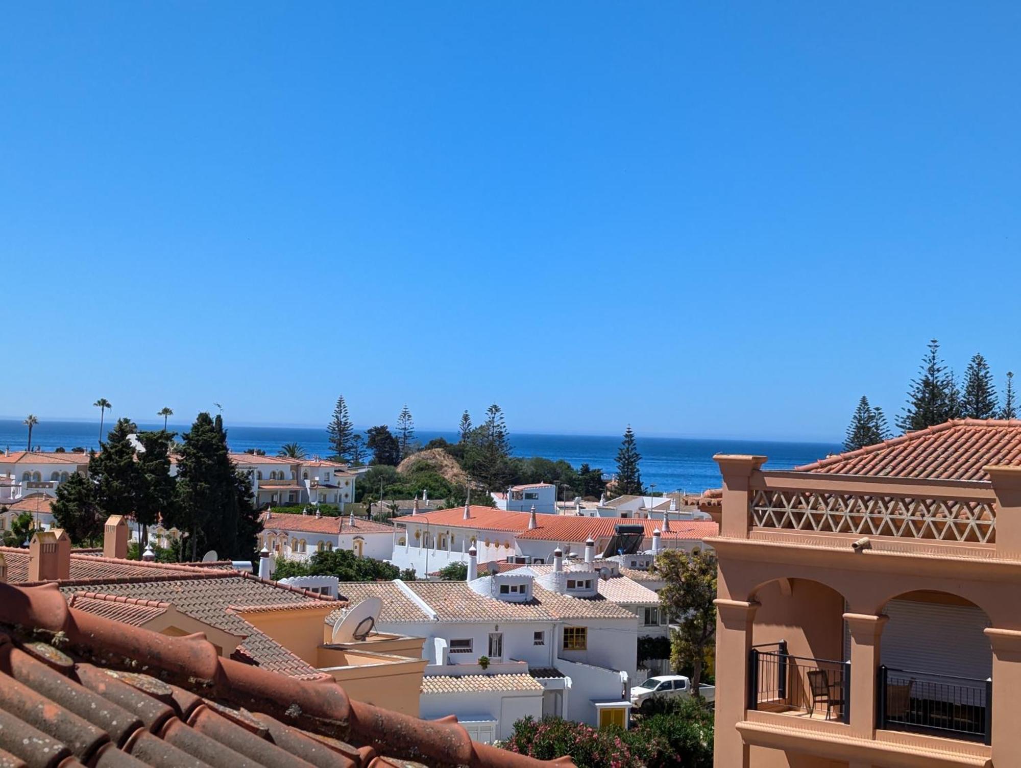 Luxury 3-Bedroom Apartment At High-End Praia Da Luz Exterior photo