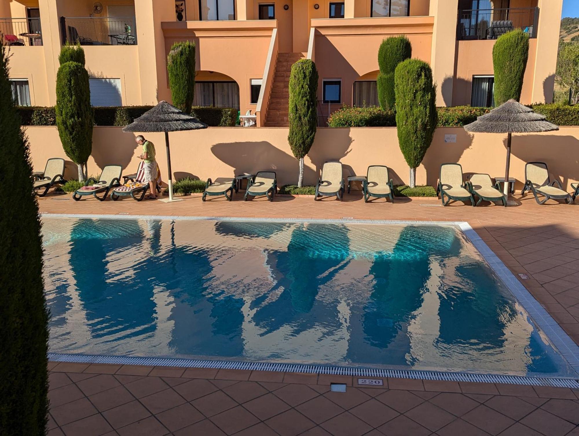 Luxury 3-Bedroom Apartment At High-End Praia Da Luz Exterior photo